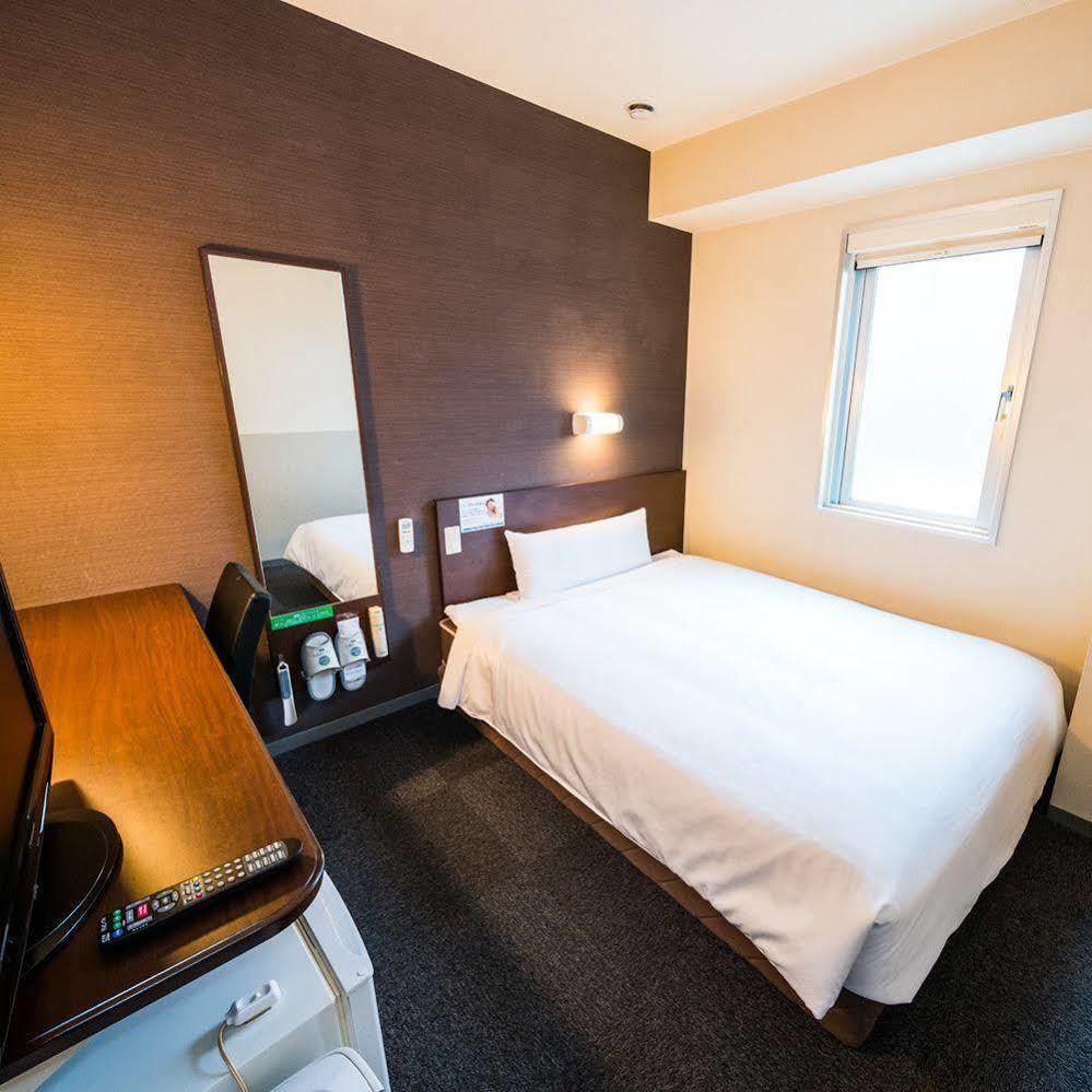 ซูเปอร์ โฮเต็ล นะฮะ ชินโตะชิง Hotel นาฮะ ภายนอก รูปภาพ